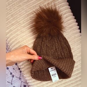 NWT Express Cable Knit Beanie/ Hat with Fluffy Fur Pom in Chocolate Brown